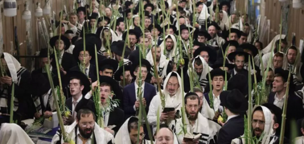 Foto - Bu defa tarihi kiliseyi hedef aldılar! Dünyayı sarsacak yeni gelişme: Fanatik Yahudiler çirkin provokasyon yaptı