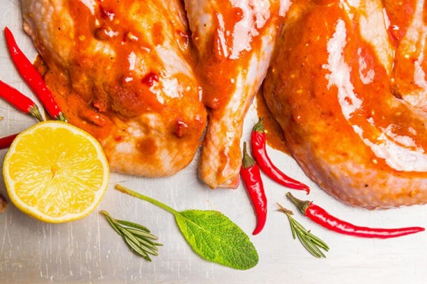 Foto - Bu detaya dikkat! Tavuk pişirmeden önce bunu yaparsanız…