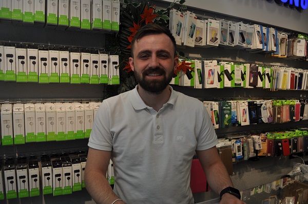 Foto - Bu detaya kimse dikkat etmiyor! Telefonlar bu sebeple bozuluyor