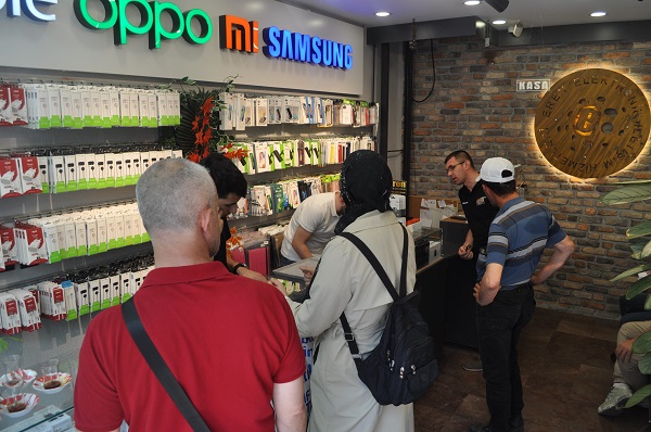 Foto - Bu detaya kimse dikkat etmiyor! Telefonlar bu sebeple bozuluyor