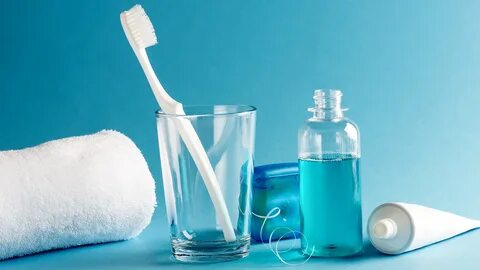 Foto - Bu diş macununu kullananlar dikkat! Dudakları yanakları şişiriyor