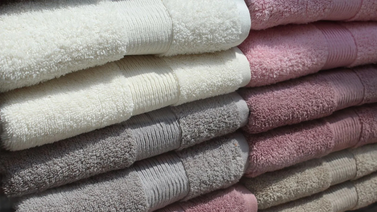 Foto - Bu doğal yöntemi deneyin! Sertleşen havluları pamuk gibi yumuşatıyor