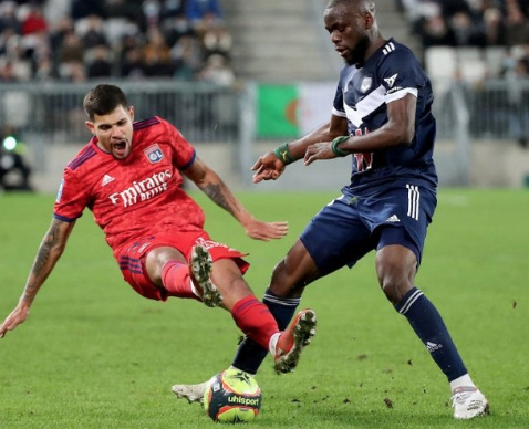 Foto - Bu doğruysa şayet yer yerinden oynayacak: Ünlü futbolcu hakkında şok iddia! Türkiye’nin gündemine bomba gibi düştü