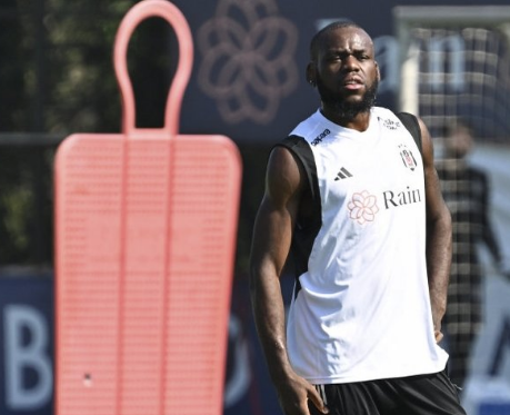 Foto - Bu doğruysa şayet yer yerinden oynayacak: Ünlü futbolcu hakkında şok iddia! Türkiye’nin gündemine bomba gibi düştü