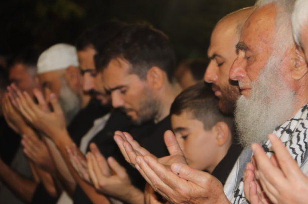 Foto - Bu dualar GAZZE için! Nöbet Saraçhanede devam ediyor