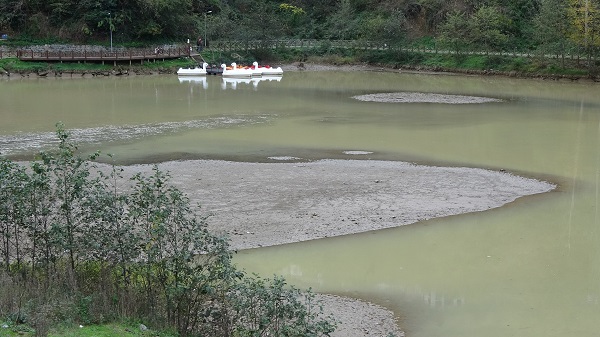 Foto - Bu durum gelecek adına korkutuyor! Trabzon'un gölleri sinsi tehlikeye karşı tehdit altında