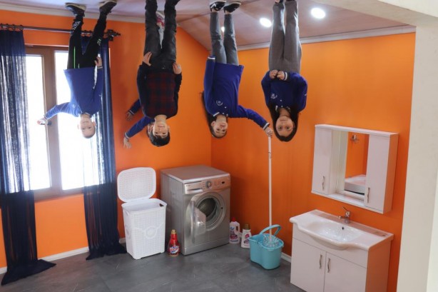 Foto - Bu evde bir terslik var