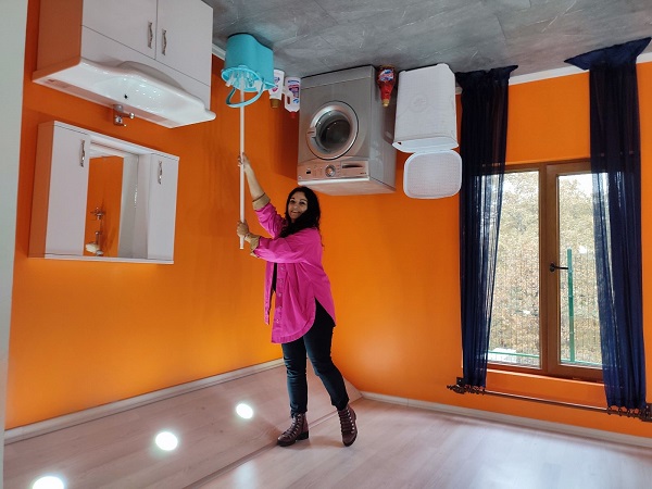 Bu evde bir 'terslik' var