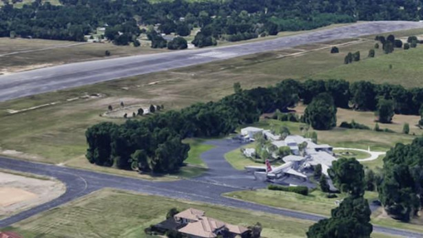 Foto - Bu evde tam iki uçak var!