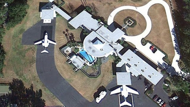 Foto - Bu evde tam iki uçak var!