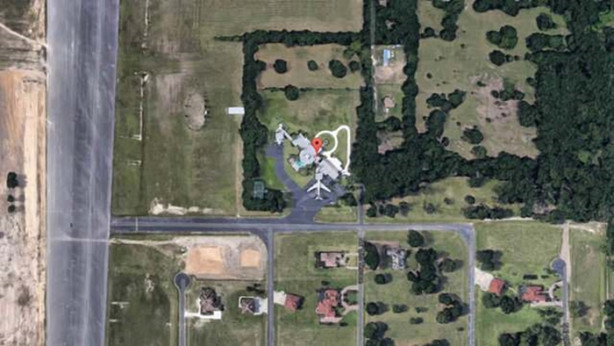 Foto - Bu evde tam iki uçak var!