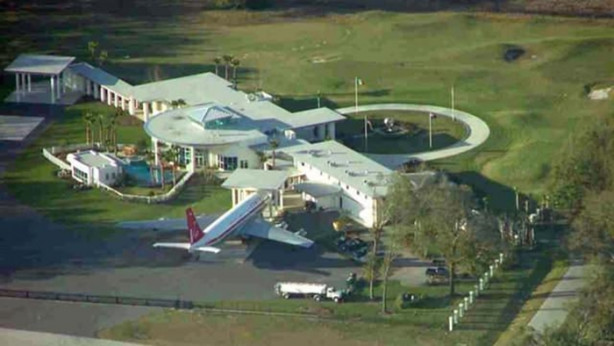 Foto - Bu evde tam iki uçak var!