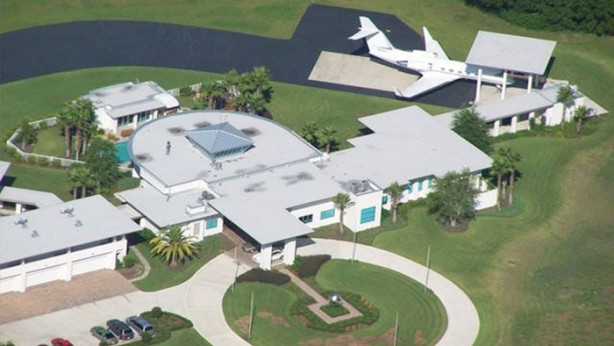 Foto - Bu evde tam iki uçak var!