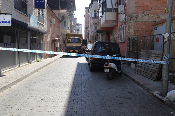 Foto - Bu evden tam 7 kamyon çöp çıktı