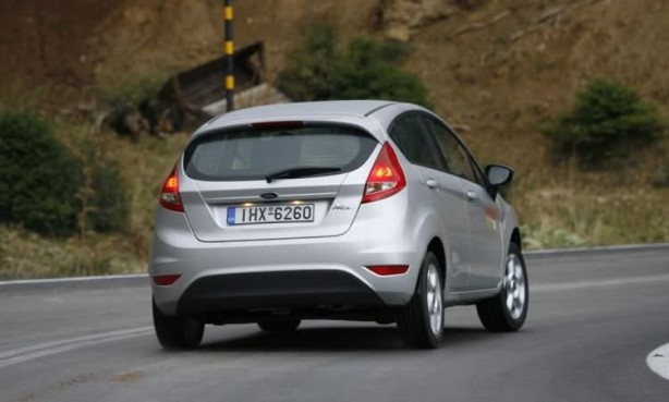 Foto - Bu fiyatlara peynir ekmek gibi gidiyor! İşte düşük fiyata satılan 10 otomobil...