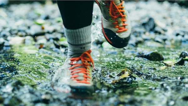 Foto - Bu formül işinize yarayacak! Ayakkabıları su geçirmez hale getirmenin sırrı