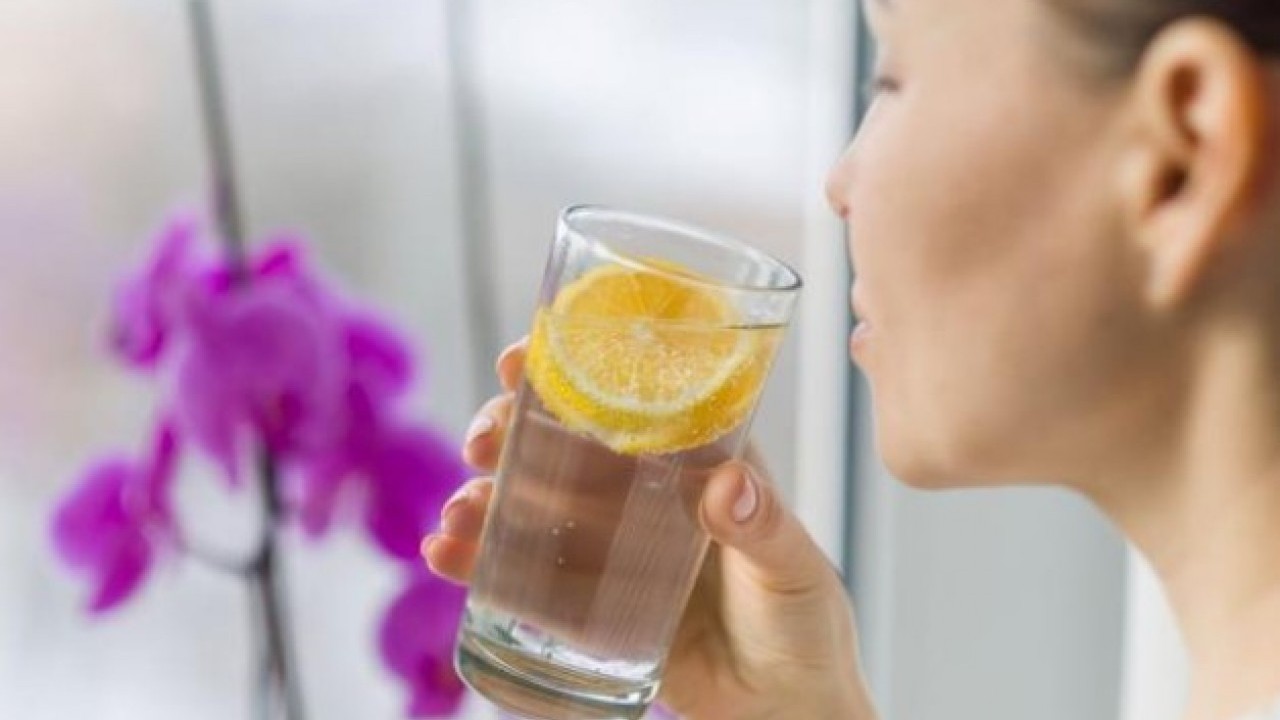 Foto - Bu formülü daha önce duydunuz mu? Her sabah limonlu bamya suyu içince bakın ne oluyor