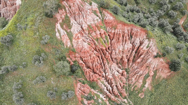 Foto - Bu fotoğraf Türkiye'de çekildi! Renkli peri bacaları keşfedilmeyi bekliyor