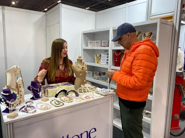 Foto - Bu fuar kadıların ilgisini çekiyor! Bakın değerli ve sahte taş arasındaki fark neymiş