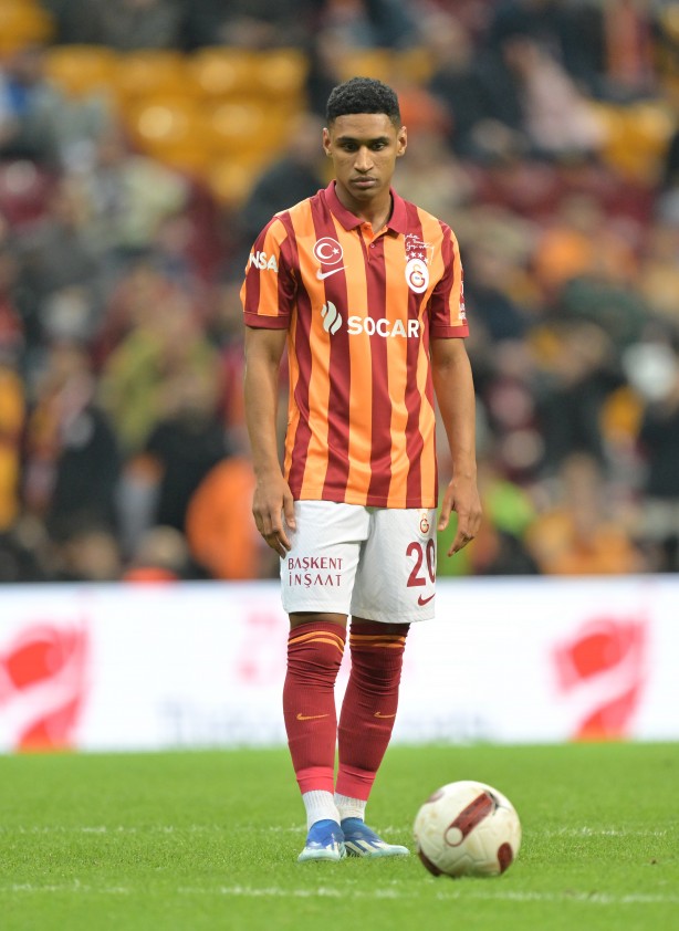 Foto - Bu futbolcu onaylandı: Ocak işte böyle geçecek! Ligi sarsacak hareketi Okan Buruk yapacak…