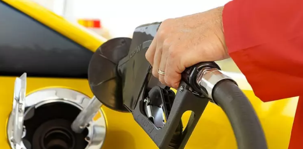Foto - Bu gece akaryakıt fiyatlarına bir zam daha geliyor