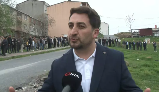 Foto - Bu gelenek asırlardır sürüyor! Teker teker sıraya girip başladılar