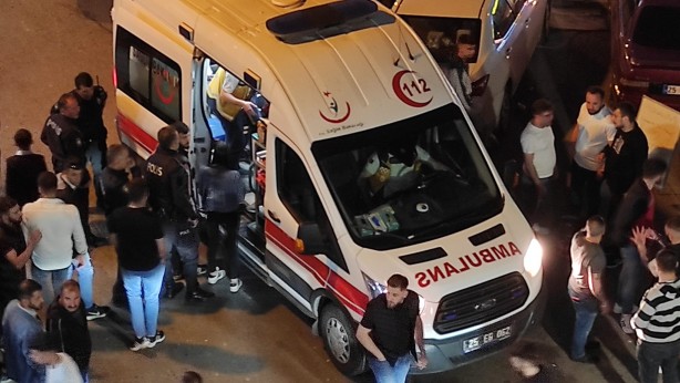 Foto - Bu gençlere ne oldu? Kavgalarında kan aktı...