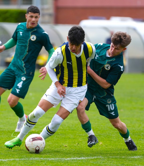 Foto - Bu gençlere yazık değil mi? Bu neyin kafası böyle! Bir inat uğruna yapılacak iş mi bu!