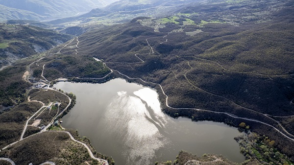 Bu göl kartpostalları aratmıyor