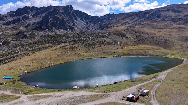 Foto - Bu gölleri görmek isteyenler zahmetli yolculuğa katlanıyor