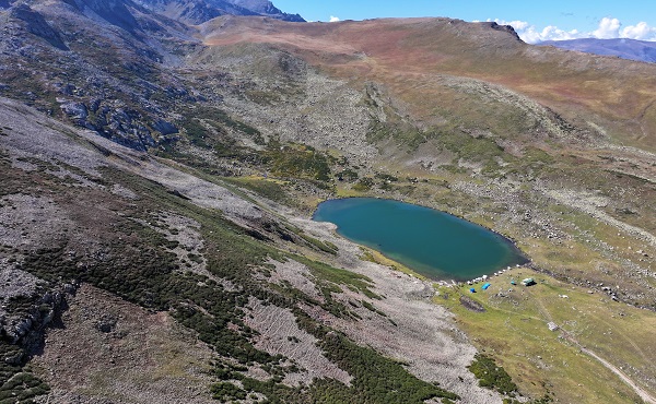 Foto - Bu gölleri görmek isteyenler zahmetli yolculuğa katlanıyor