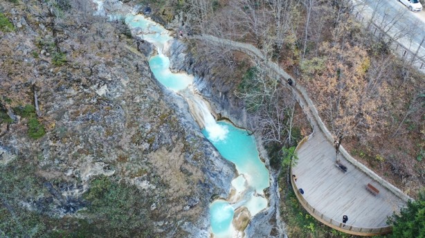 Foto - Bu görüntü Türkiye’den... Koronavirüsten kaçanlar adresi burası!