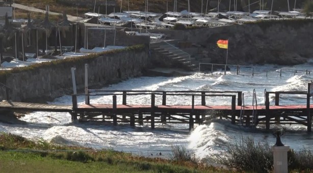 Foto - Bu görüntüler Ayvalık'ta çekildi! Tekneler tek tek battı