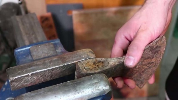 Foto - Bu görüntüler milyonlarca kez izlendi! Paslı baltanın son hali herkesi şaşırttı