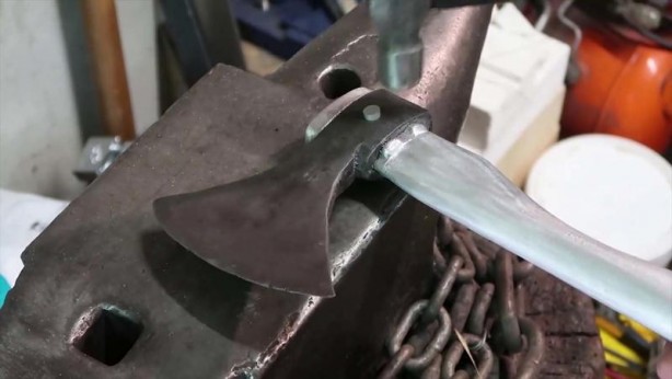 Foto - Bu görüntüler milyonlarca kez izlendi! Paslı baltanın son hali herkesi şaşırttı