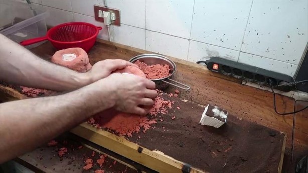 Foto - Bu görüntüler milyonlarca kez izlendi! Paslı baltanın son hali herkesi şaşırttı