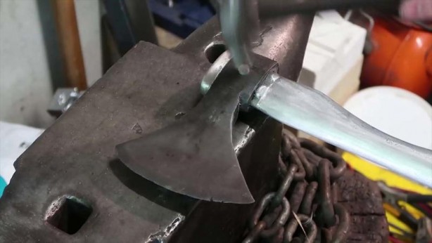 Foto - Bu görüntüler milyonlarca kez izlendi! Paslı baltanın son hali herkesi şaşırttı