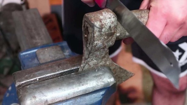 Foto - Bu görüntüler milyonlarca kez izlendi! Paslı baltanın son hali herkesi şaşırttı