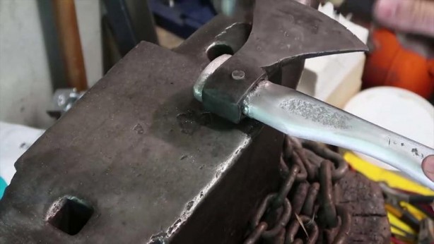 Foto - Bu görüntüler milyonlarca kez izlendi! Paslı baltanın son hali herkesi şaşırttı