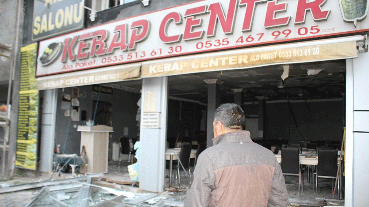 Foto - Bu görüntüler Muş'ta çekildi! Patlama sonrası ortalık savaş alanına döndü