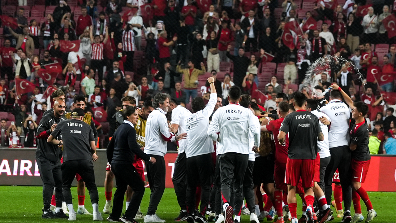 Foto - Bu görüntüler ülkeyi karıştırdı! Milliler zora düşecek, sessiz sedasız bu durum ortaya çıktı… Erteleme tehlikesi…