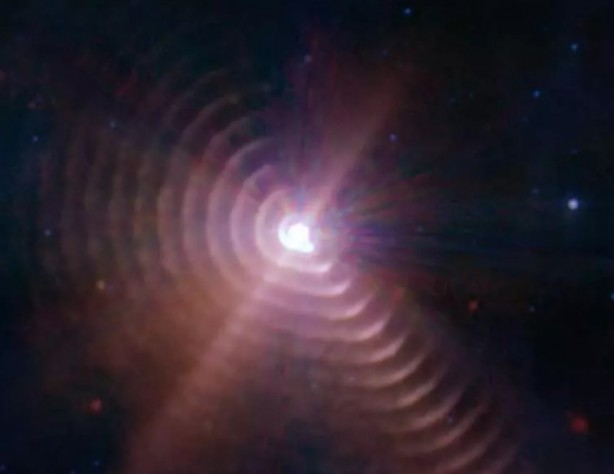 Foto - Bu görüntüleri daha önce görmediniz! Uzayın en ürkütücü fotoğrafları...