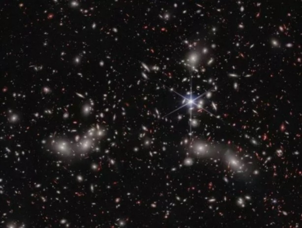 Foto - Bu görüntüleri daha önce görmediniz! Uzayın en ürkütücü fotoğrafları...