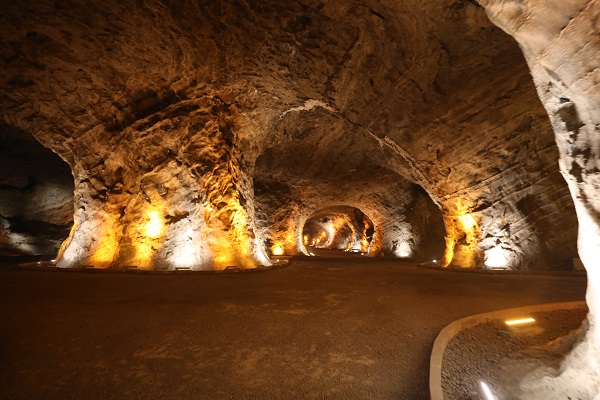 Foto - Bu güzellik için yerin metrelerce altına iniyorlar