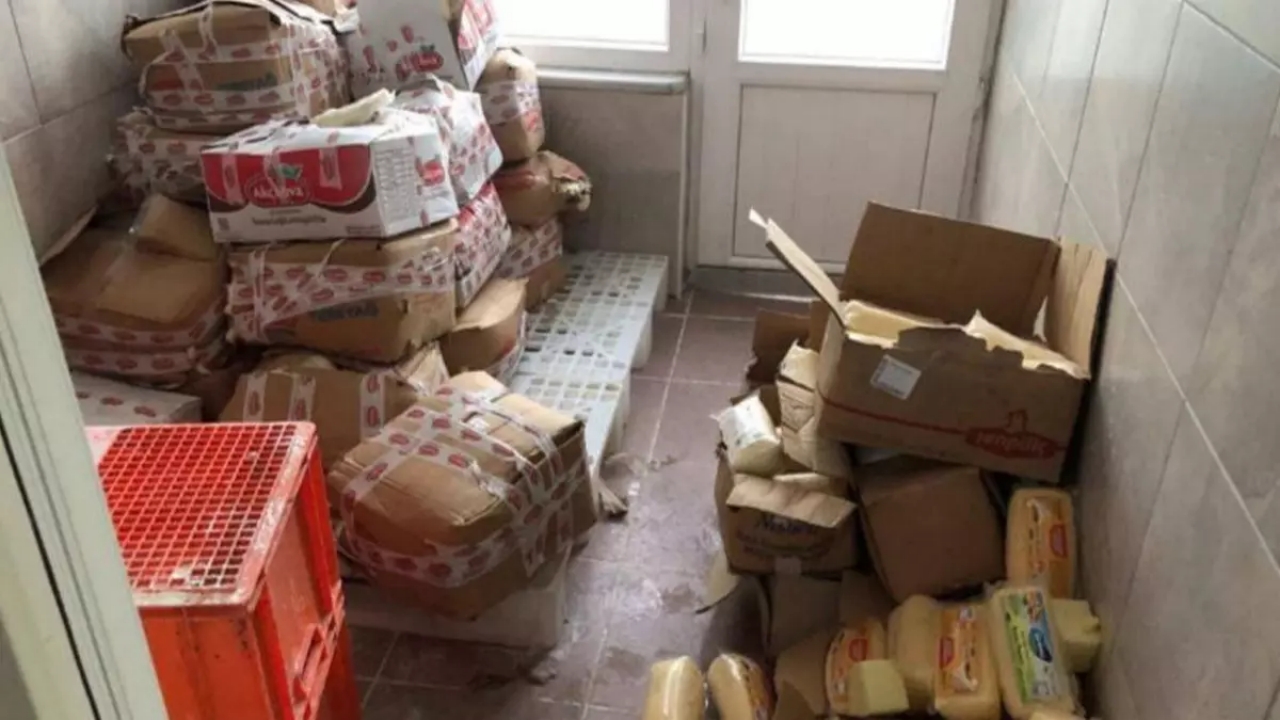 Foto - Bu haberi okuduktan sonra kaşar peyniri yemeye tövbe edeceksiniz! Sakarya’daki operasyonda ortaya çıktı! Mide bulandıran detay