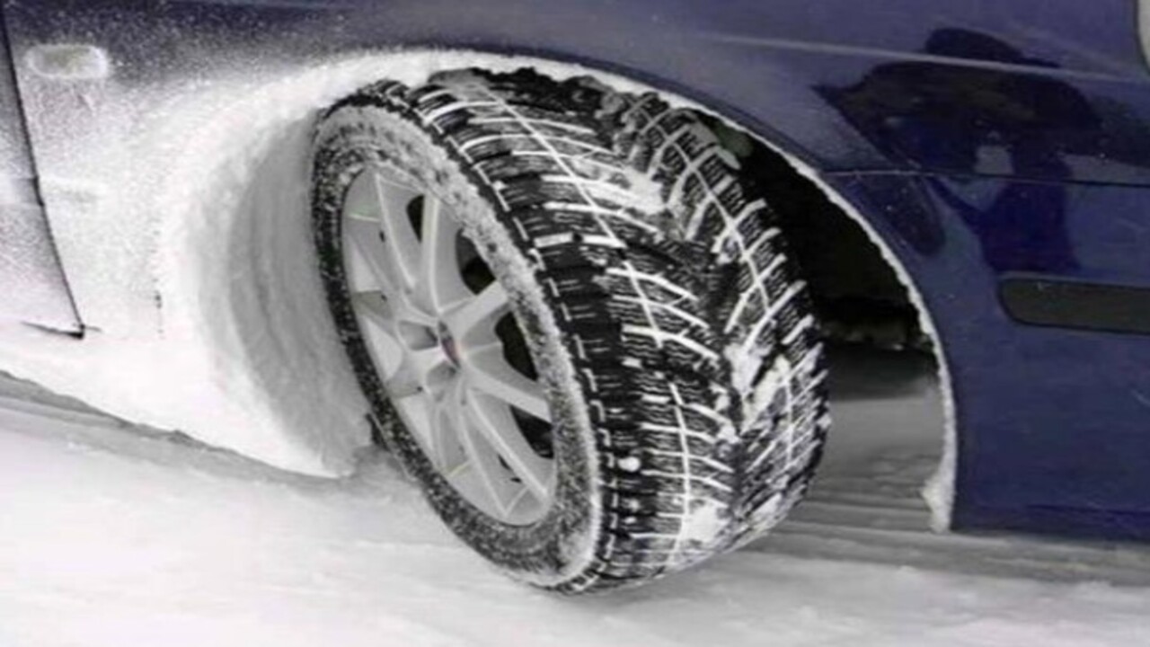Foto - Bu haberi okumadan yola çıkmayın! Karlı ve buzlu yolda nasıl araç kullanılır?