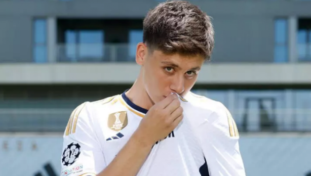 Foto - Bu haberimiz Arda'yı zar zor oynatan Jesus'a gelsin... Helal olsun!