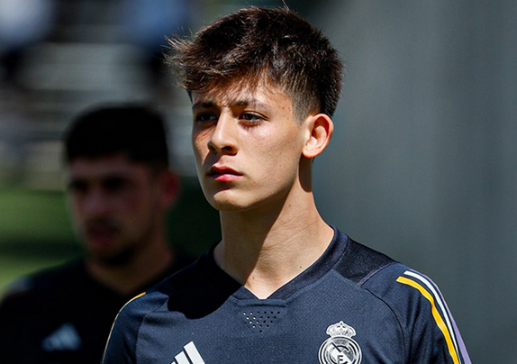 Foto - Bu haberimiz Arda'yı zar zor oynatan Jesus'a gelsin... Helal olsun!