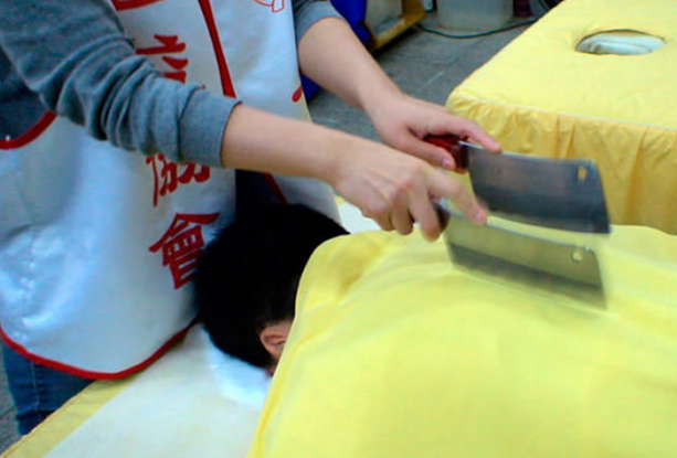 Foto - Bu hastalığın şifası 'dayak'