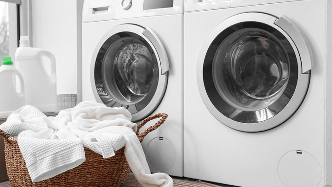 Foto - Bu hatalar kurutma makinesini de cüzdanınızı da yakıyor! Kurutma makinesine atmamanız gereken 7 şey